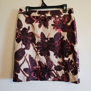 Van Heusen Women's Skirt Size 10 Tan Burgudy Floral Print Above Knee Cotton